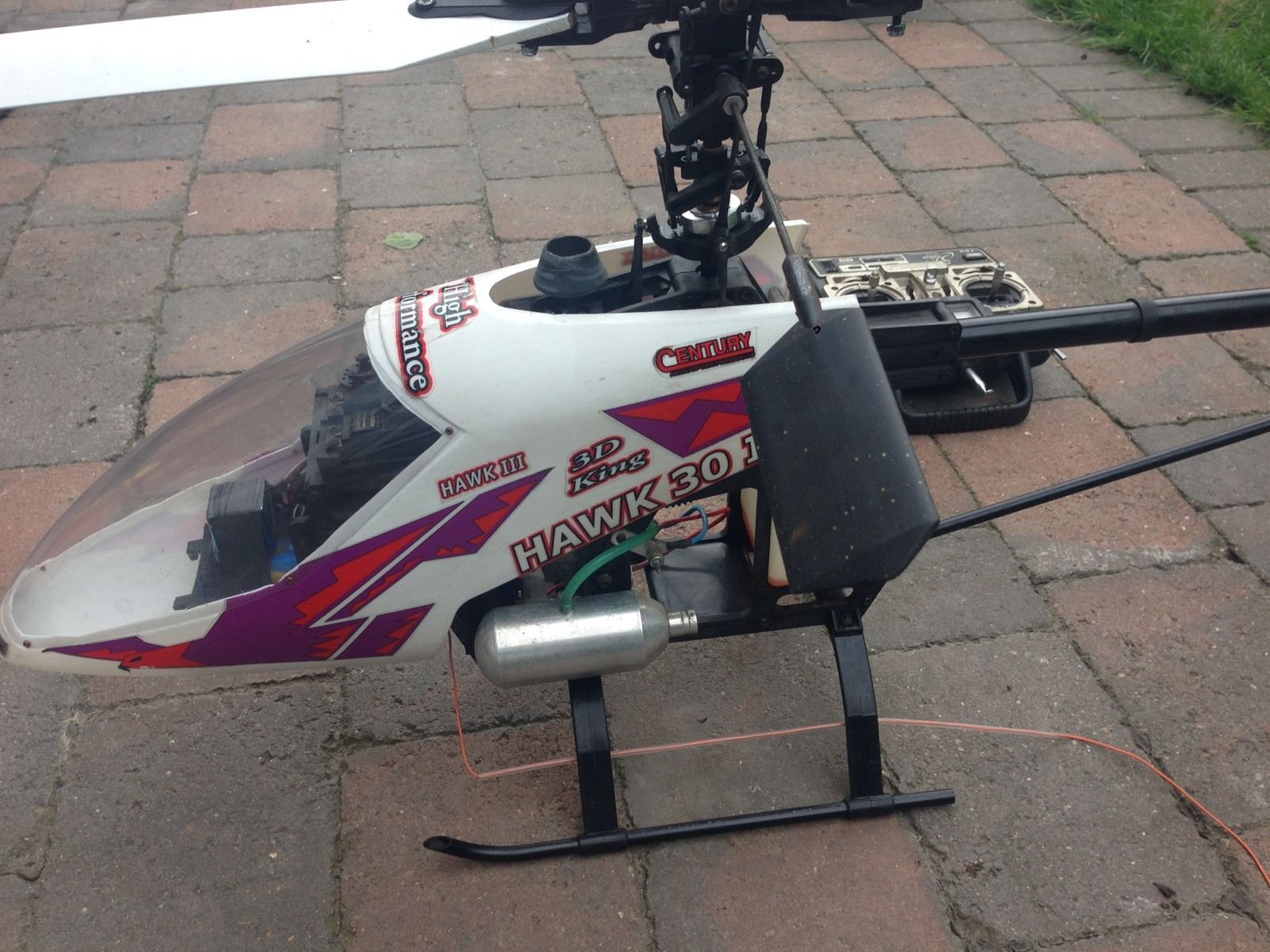 Century hawk shop 30 rc helicopter