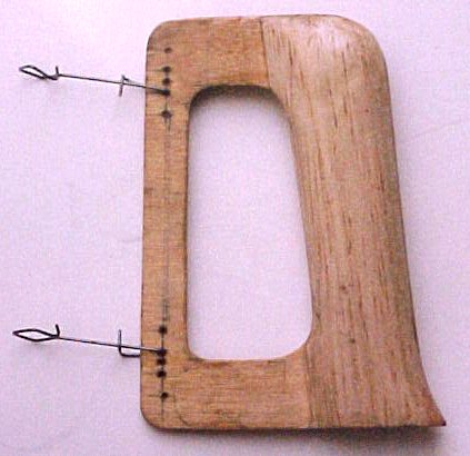 Handle with adjustable line spacing